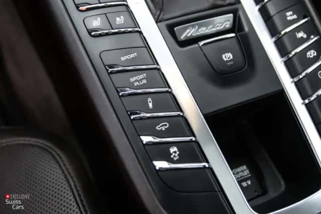 Porsche Macan (2016) thumbnail 19