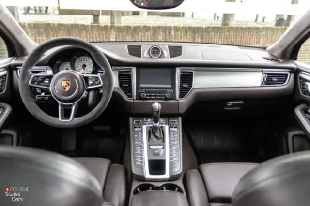 Porsche Macan (2016) thumbnail 34