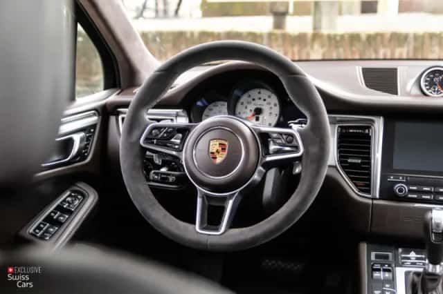 Porsche Macan (2016) thumbnail 35
