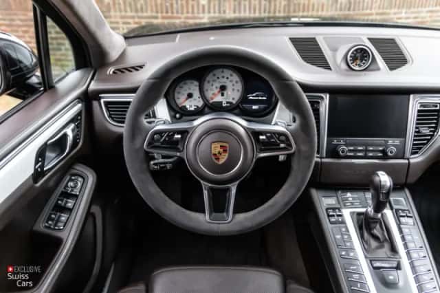 Porsche Macan (2016) thumbnail 36