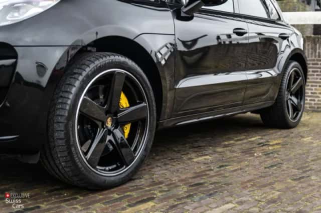 Porsche Macan (2016) thumbnail 6