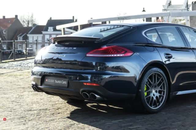 Porsche Panamera (2014) thumbnail 11