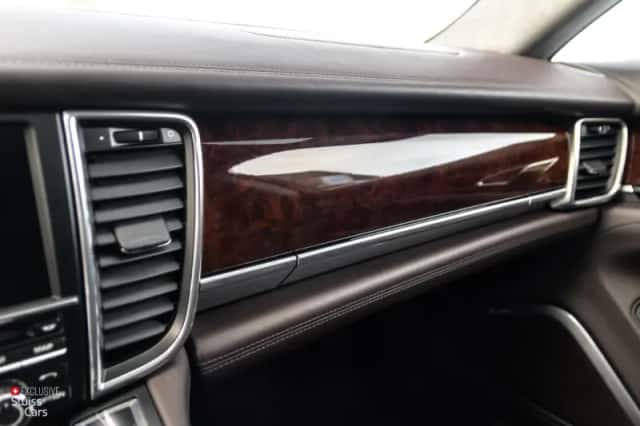 Porsche Panamera (2009) thumbnail 25