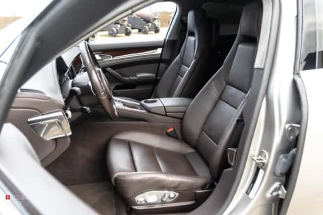 Porsche Panamera (2009) thumbnail 28