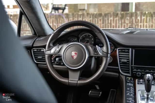 Porsche Panamera (2009) thumbnail 38