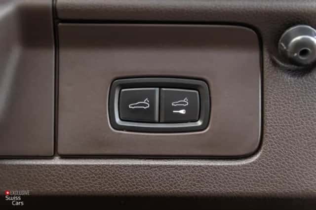 Porsche Panamera (2009) thumbnail 48