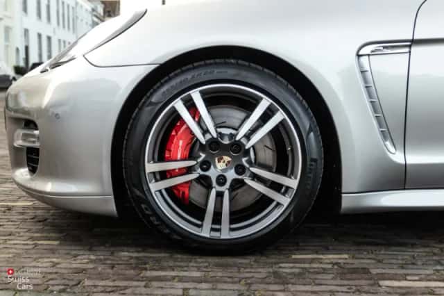 Porsche Panamera (2009) thumbnail 8