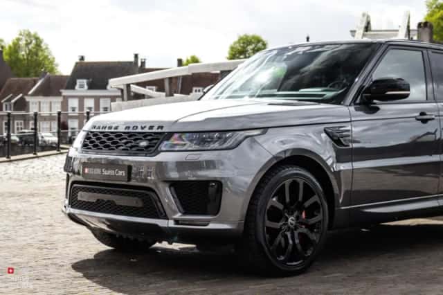 Range Rover Sport (2018) thumbnail 2
