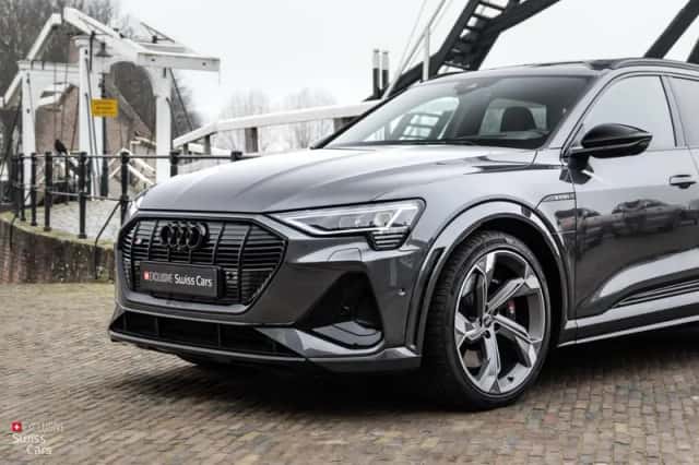 Audi e-tron (2021) thumbnail 2
