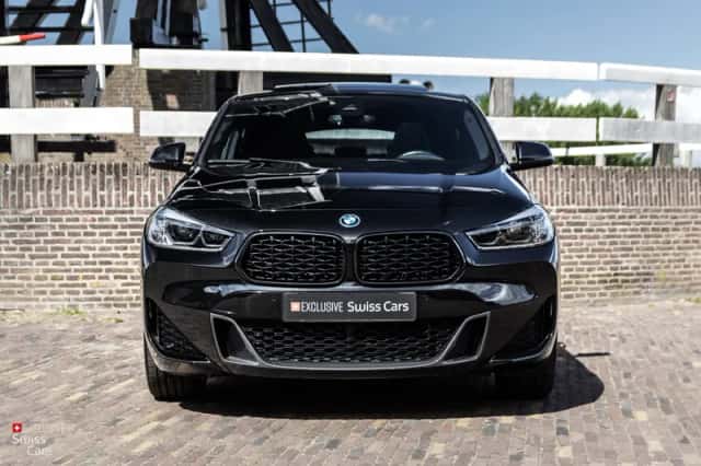 BMW X2 (2022) thumbnail 4