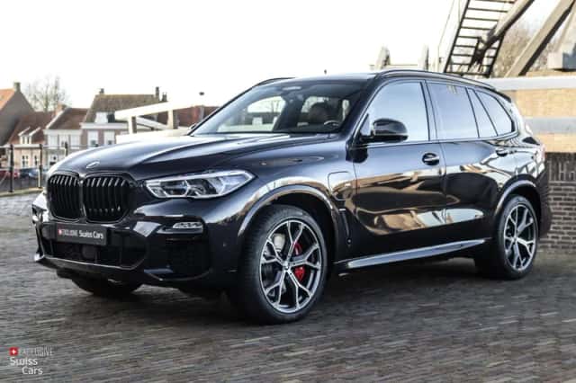 BMW X5 (2021) thumbnail 1