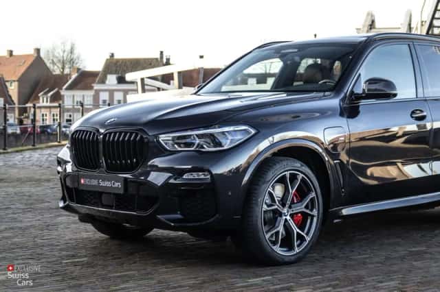 BMW X5 (2021) thumbnail 2