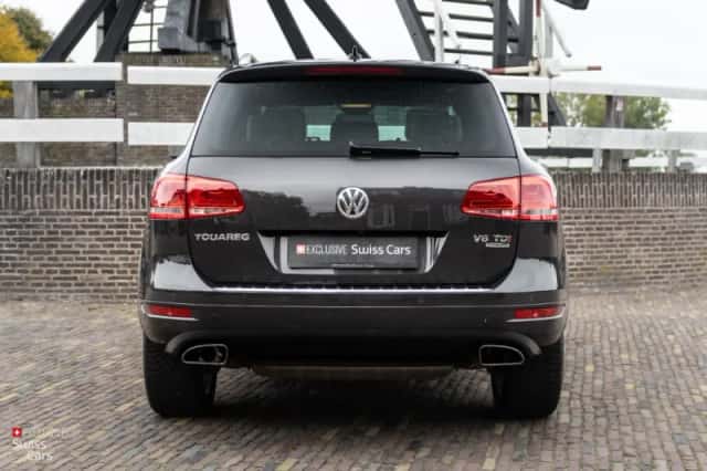 Volkswagen Touareg (2011) thumbnail 11