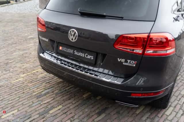 Volkswagen Touareg (2011) thumbnail 13