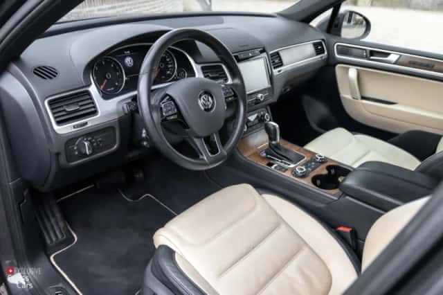 Volkswagen Touareg (2011) thumbnail 16