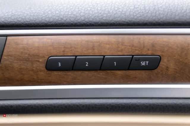 Volkswagen Touareg (2011) thumbnail 37