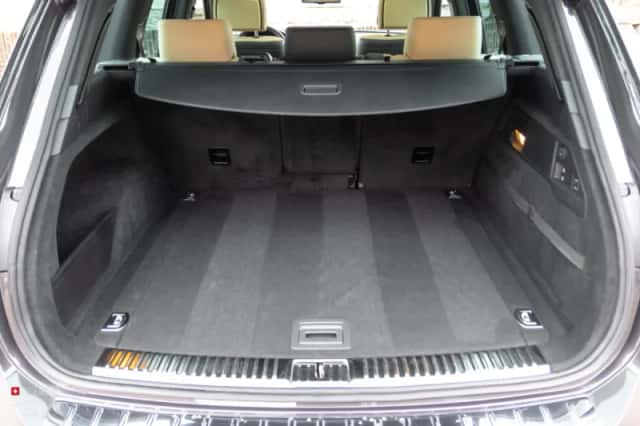 Volkswagen Touareg (2011) thumbnail 41