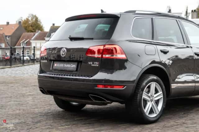 Volkswagen Touareg (2011) thumbnail 10
