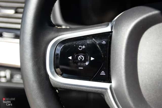 Volvo XC90 (2021) thumbnail 24