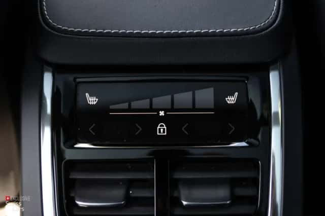 Volvo XC90 (2021) thumbnail 31