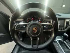Porsche Macan (2016) thumbnail 19