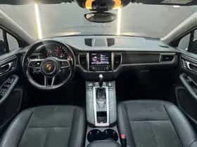 Porsche Macan (2016) thumbnail 4