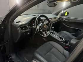 Porsche Macan (2016) thumbnail 5
