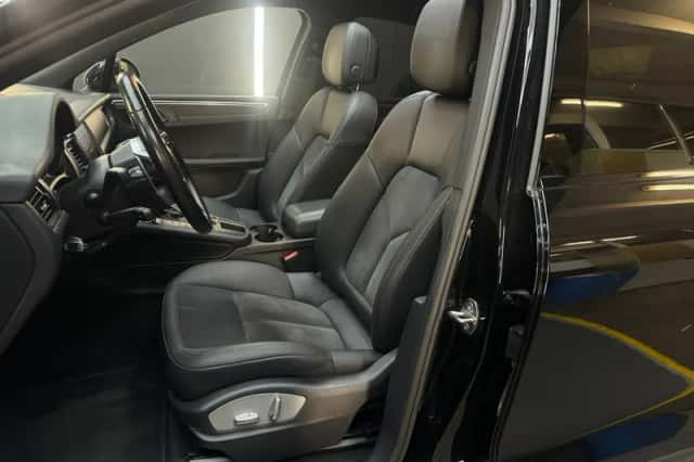 Porsche Macan (2016) thumbnail 6