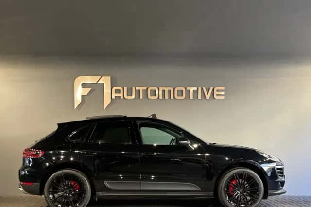 Porsche Macan (2016) thumbnail 10