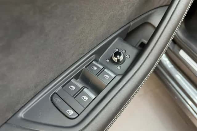 Audi A4 (2021) thumbnail 20