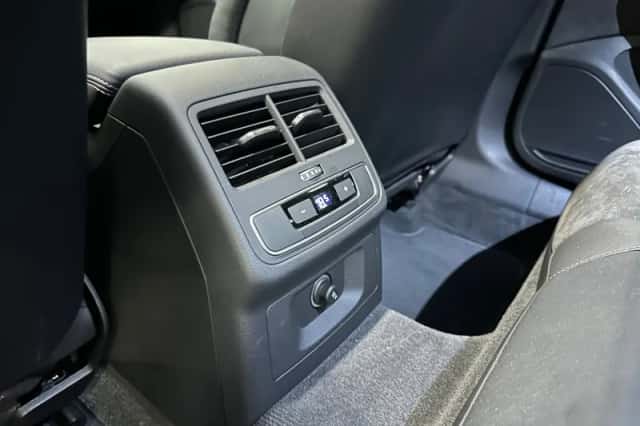 Audi A4 (2021) thumbnail 30