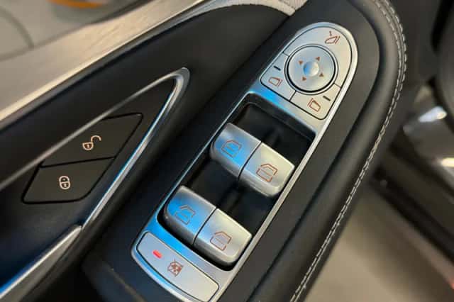 Mercedes-Benz C-Klasse (2017) thumbnail 41