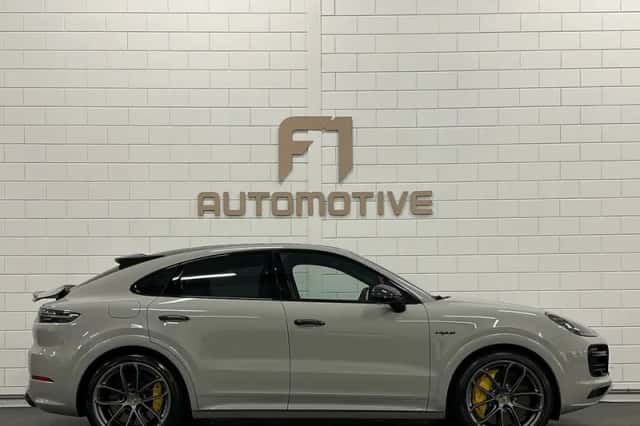 Porsche Cayenne (2020) thumbnail 11