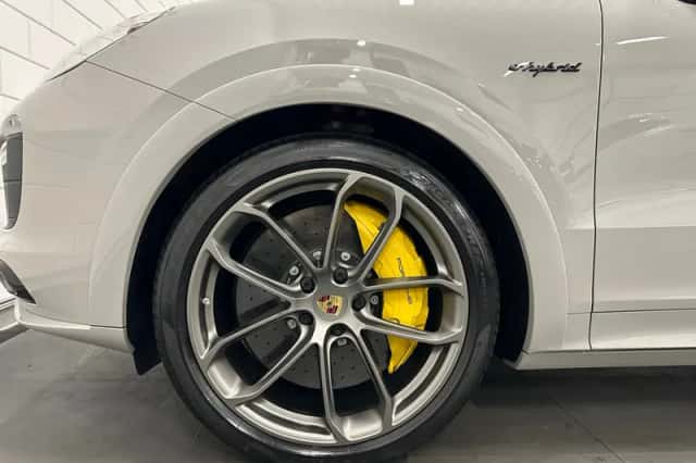 Porsche Cayenne (2020) thumbnail 14