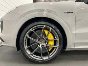 Porsche Cayenne (2020) thumbnail 14