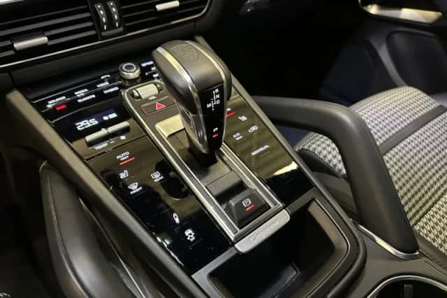 Porsche Cayenne (2020) thumbnail 31