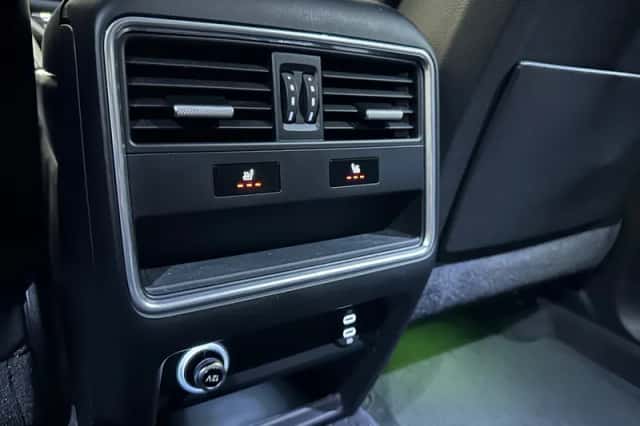 Porsche Cayenne (2020) thumbnail 33
