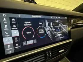 Porsche Cayenne (2020) thumbnail 40