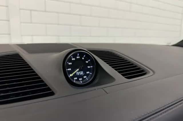 Porsche Cayenne (2020) thumbnail 46