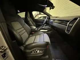 Porsche Cayenne (2020) thumbnail 49