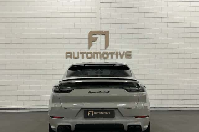 Porsche Cayenne (2020) thumbnail 7