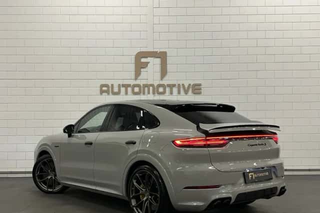 Porsche Cayenne (2020) thumbnail 8
