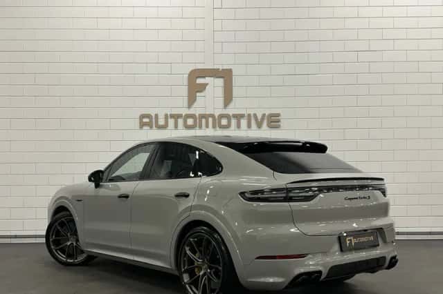 Porsche Cayenne (2020) thumbnail 9