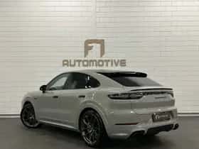 Porsche Cayenne (2020) thumbnail 9