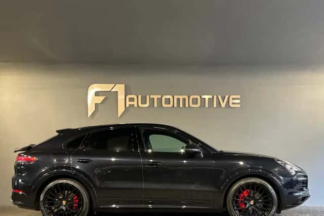 Porsche Cayenne (2021) thumbnail 12