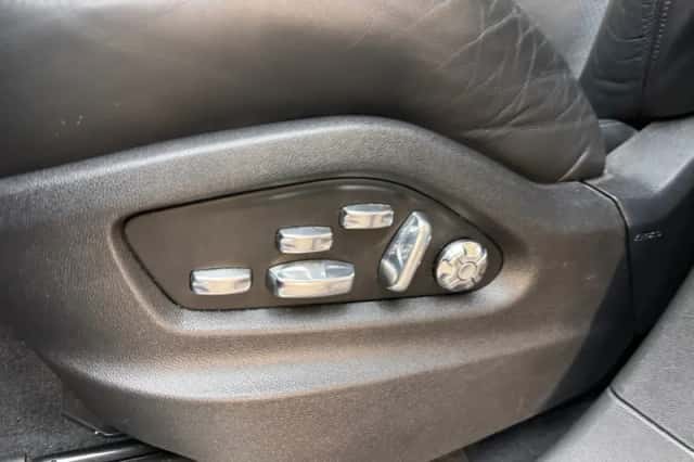 Porsche Cayenne (2021) thumbnail 17