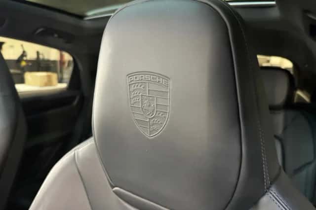 Porsche Cayenne (2021) thumbnail 19