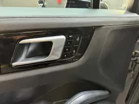 Porsche Cayenne (2021) thumbnail 21