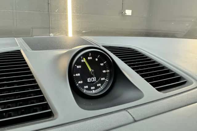 Porsche Cayenne (2021) thumbnail 30