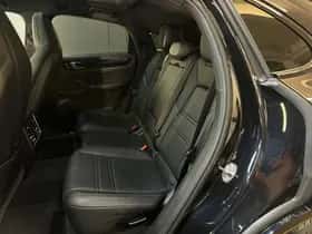 Porsche Cayenne (2021) thumbnail 33